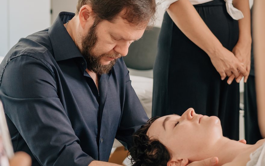 Yakov works on a client